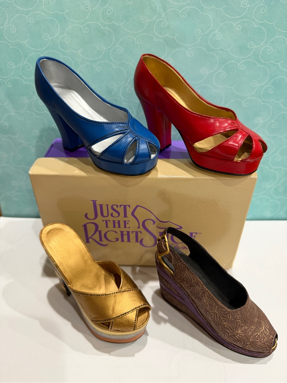 Just the Right Shoe Bundle of 4 - #Golden Leaf, Magnetic Allure” Collectible